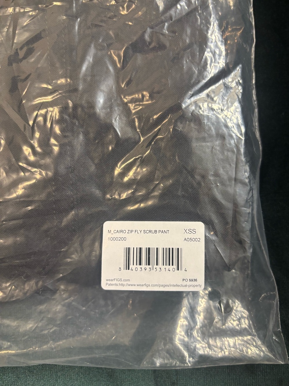 FIGS Men's Black Cairo Straight-Leg Scrub Pant NWT - Short - Picture 2 of 14